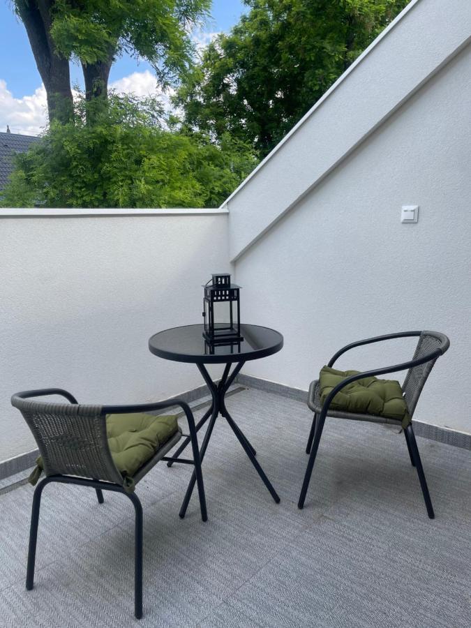 デブレツェンChristy'S Houseアパートメント エクステリア 写真